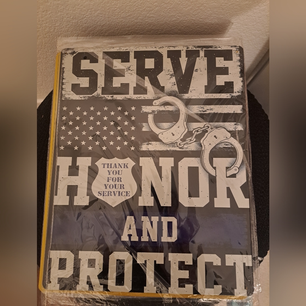 NWT Metal Garage Sign Serve Honor and Protect